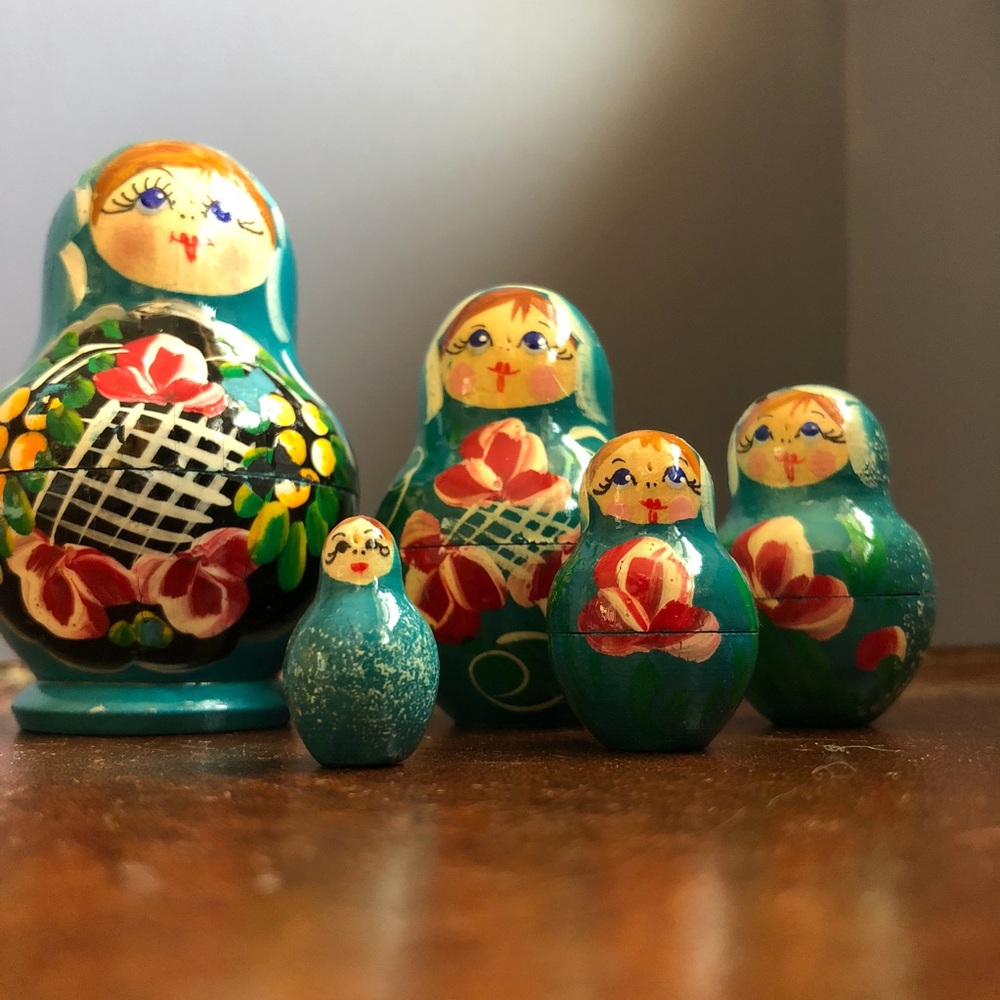 Matryoska Russian Nesting Dolls - Picture 5 of 14
